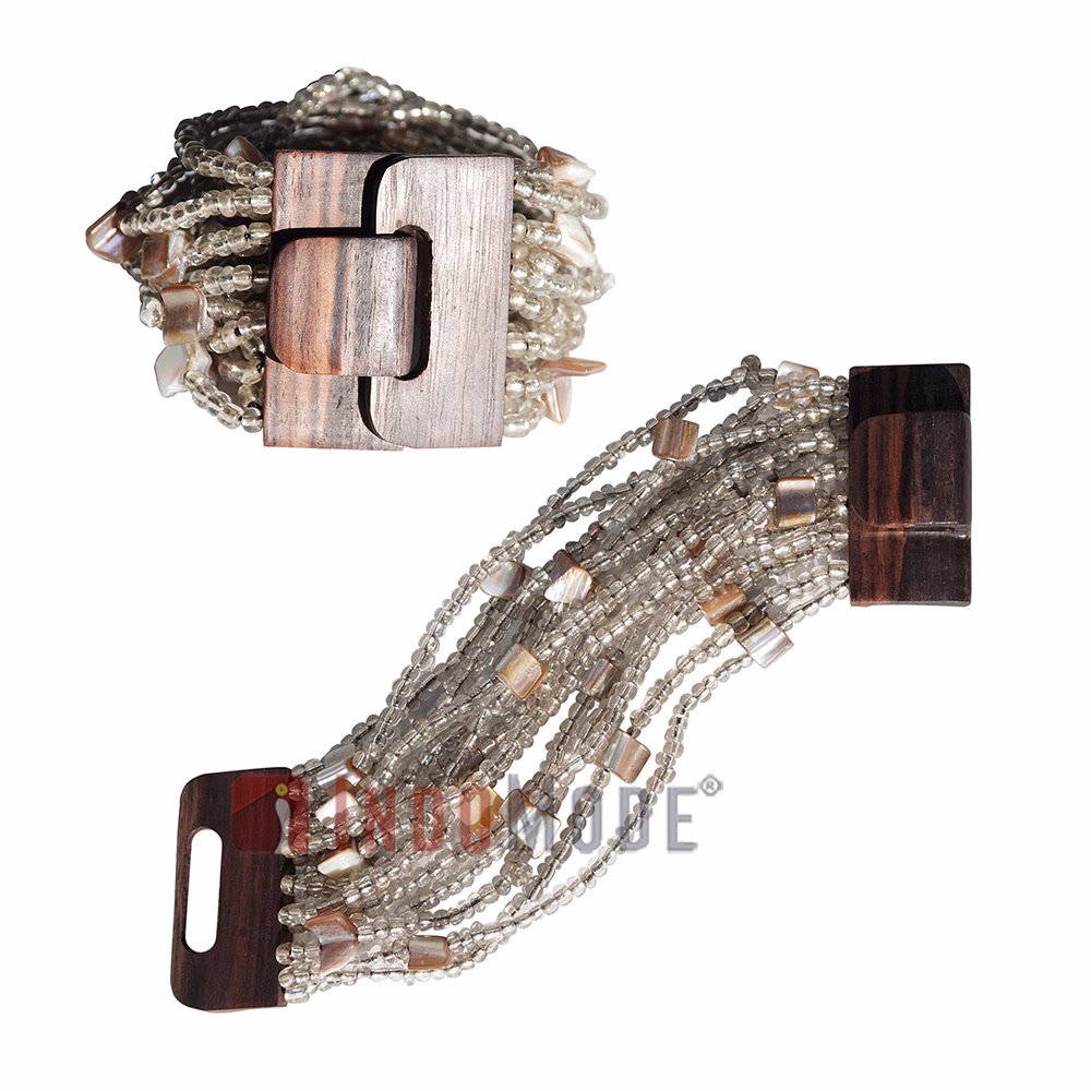 14-Strand Clear Beads 5 cm Wide Wood Buckle Bracelet with Mop Shells